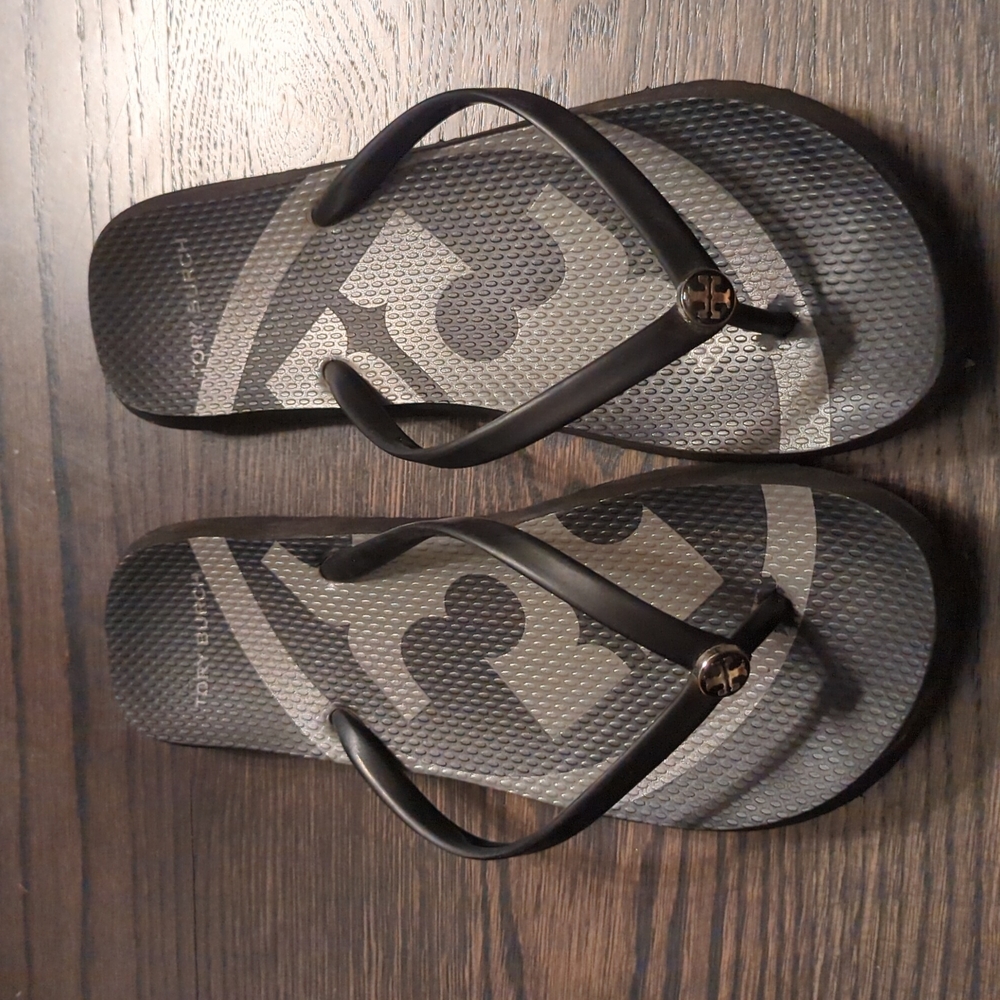 Tory Burch Flip flops